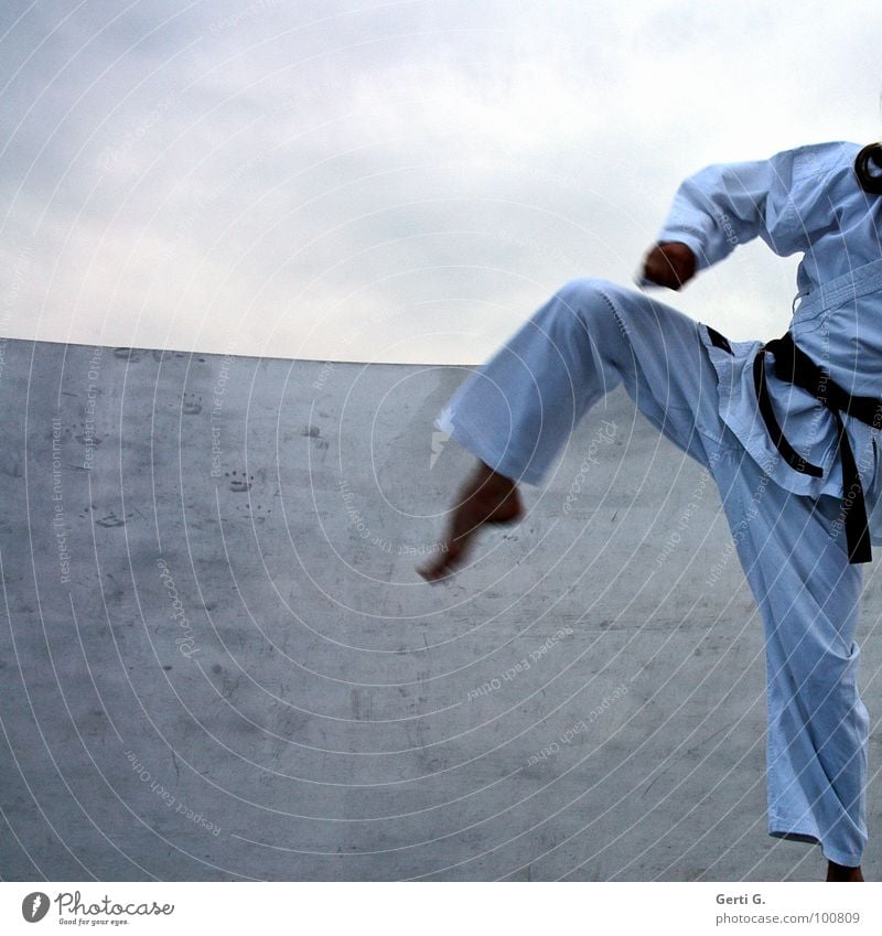 Karate Kid Martial arts Suit Karate dress Belt White Pants Jacket Blow Hand Strong Sports Coach Attack Footstep Clouds Bad weather Man Peace Flexible Harden