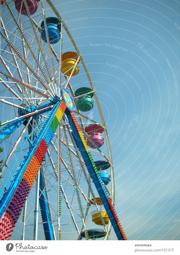 playland Ferris wheel Fairs & Carnivals Gaudy Multicoloured Playing Joy Transport small fair Life Sky