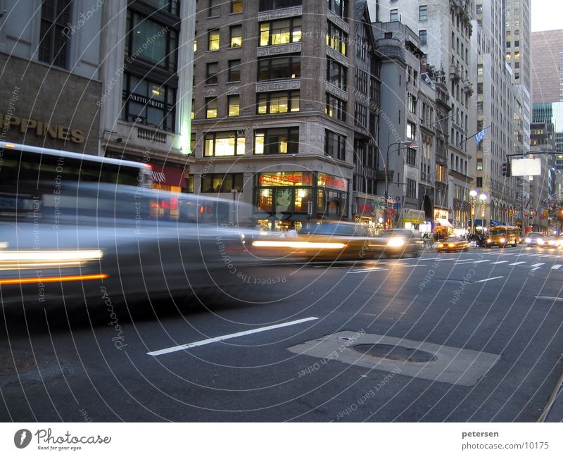 5th Avenue Traffic New York City Transport Rush hour Twilight Blur Movement