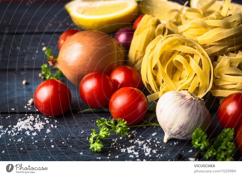 Tagliatelle ribbon noodles with tomatoes Food Vegetable Dough Baked goods Herbs and spices Nutrition Lunch Banquet Italian Food Lifestyle Style Design