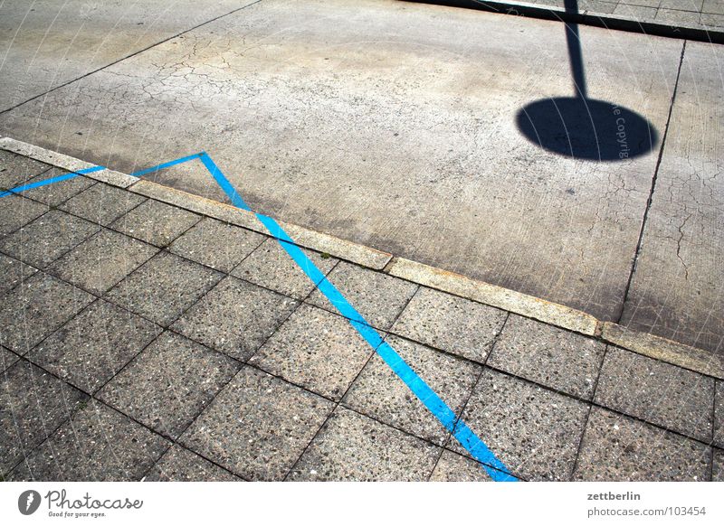 Blue Angle Sidewalk Seam Absurdity Curbside Turn off Diagram Illustrate Interpret Horoscope Road sign Traffic infrastructure Signs and labeling Line
