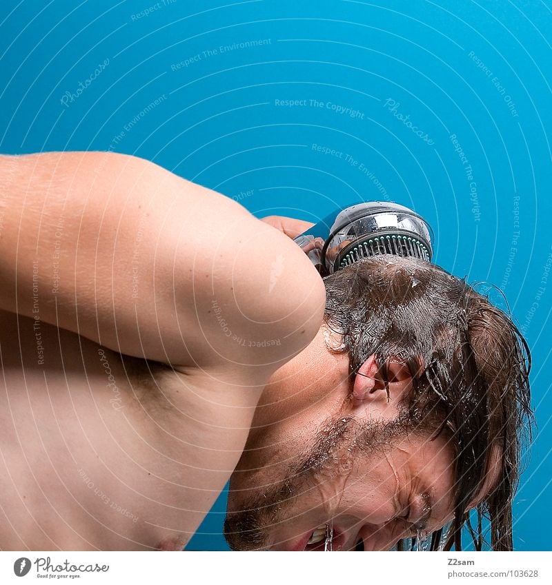 shower II Shower head Cleaning Personal hygiene Jet of water Hand Man Chrome Refreshment Fresh Wet Cold Physics Refrigeration Upper body Masculine