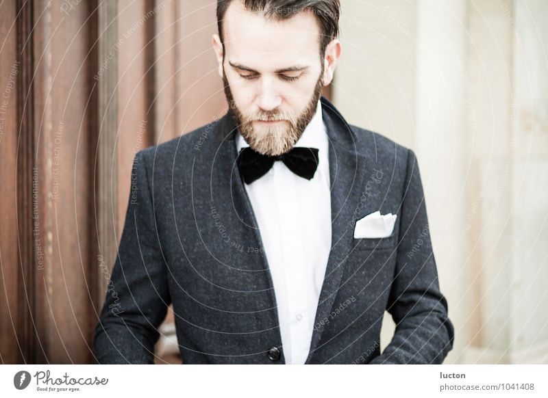 young man with beard, bow tie and suit Lifestyle Human being Masculine Young man Youth (Young adults) Man Adults Body Facial hair 1 18 - 30 years Culture