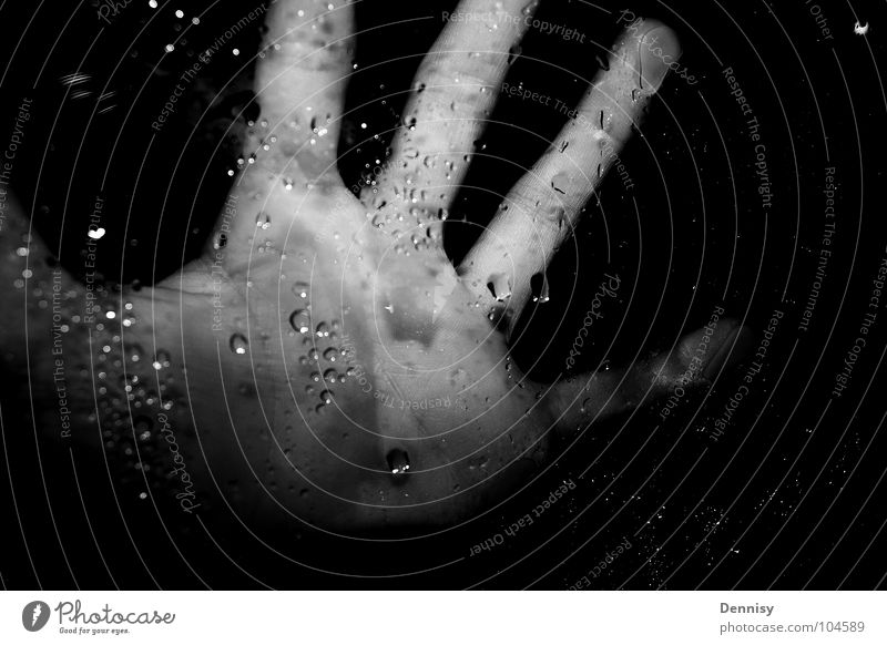 Fear the hand =) Hand Drops of water Dark Window Window pane Fingers Leisure and hobbies Black & white photo