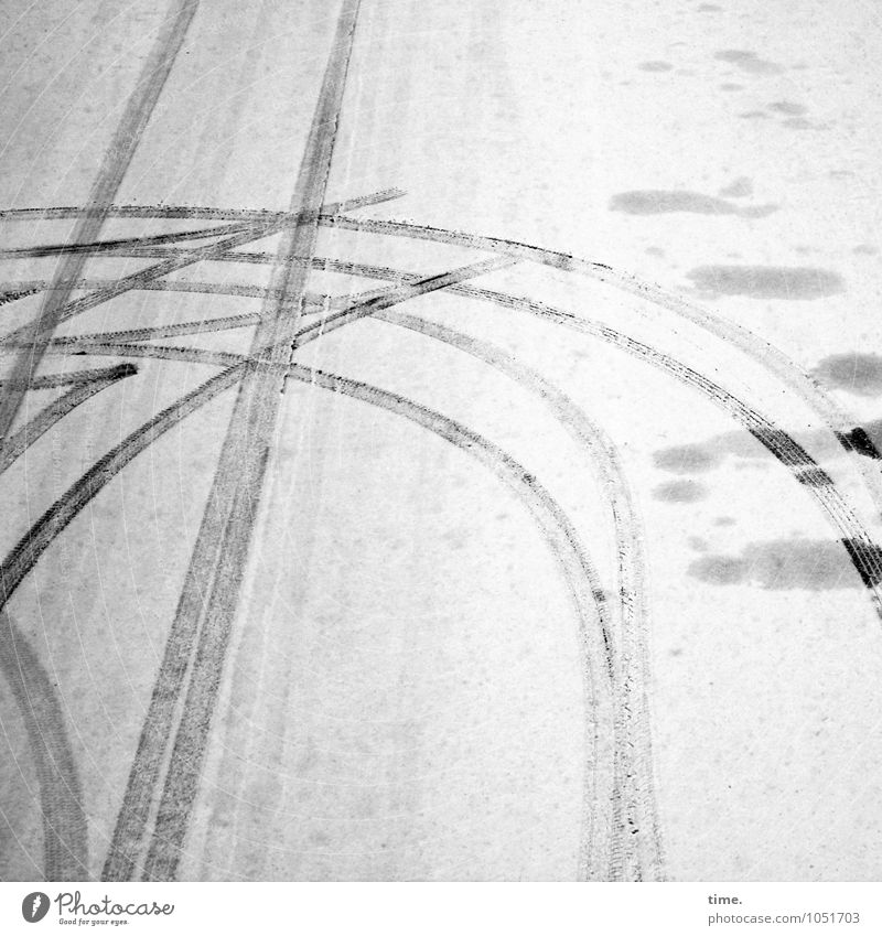 forget something Winter Snow Transport Traffic infrastructure Passenger traffic Motoring Street Lanes & trails Turn back Skid marks Asphalt Stone Line Curve