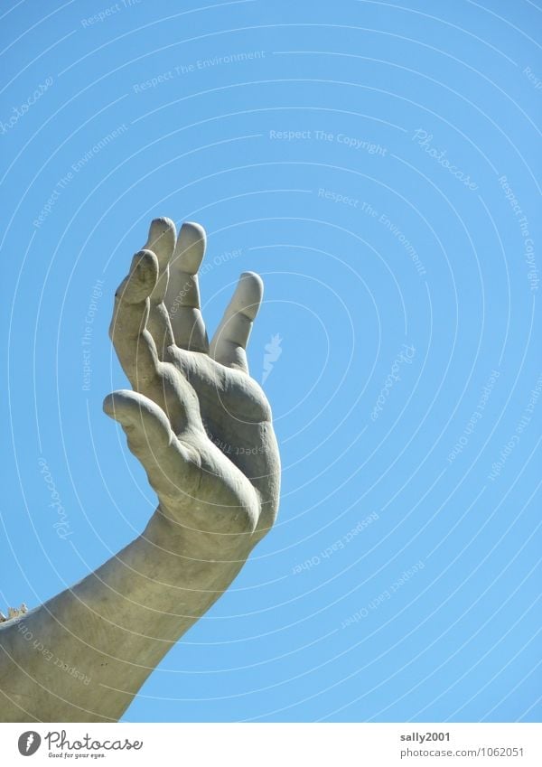 Give me 5... Masculine Arm Hand Fingers Cloudless sky Esthetic Athletic Muscular Statue Work of art Sculpture Wave Stop Hold Palm of the hand Stone Colour photo