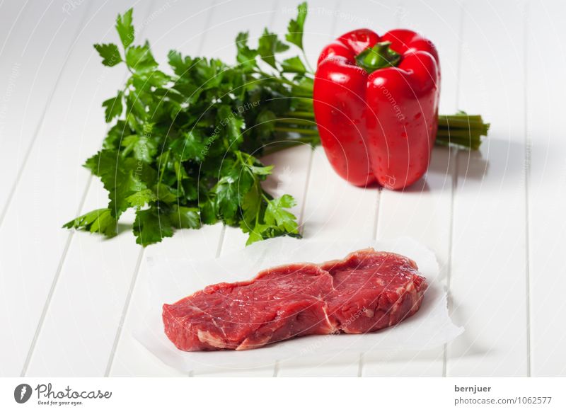 Ingredients Food Meat Vegetable Nutrition Organic produce Cheap Good Green Red White Steak loin of beef Beef Parsley Pepper Wooden board Paper Raw Thin