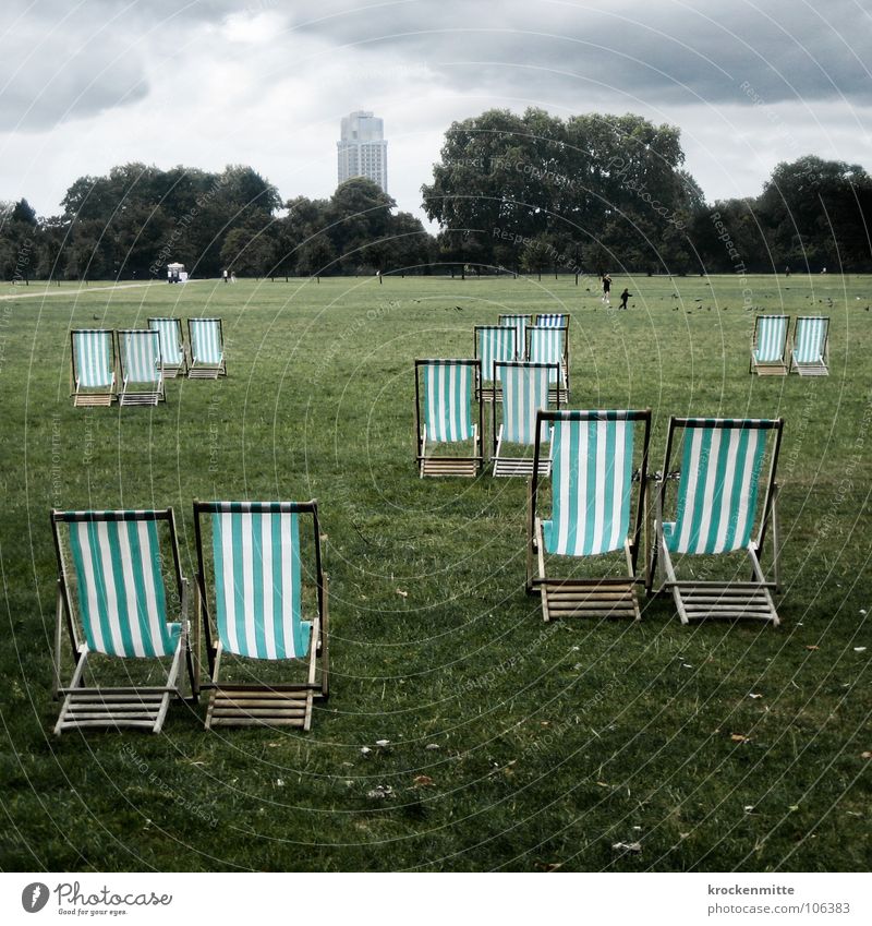 couple dance London Hyde Park Grass Meadow England Deckchair Vacation & Travel English Great Britain Green Clouds Forest Recreation area Bad weather Chair