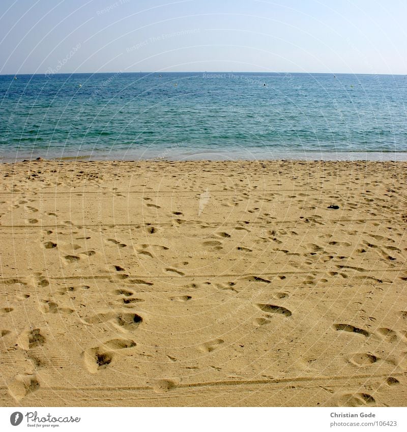 Square beach Southern France Cote d'Azur Ocean Beach Yellow Horizon Coast Vantage point Sunbathing Swimsuit Vacation & Travel Relaxation Sky Ste Maxime Sand