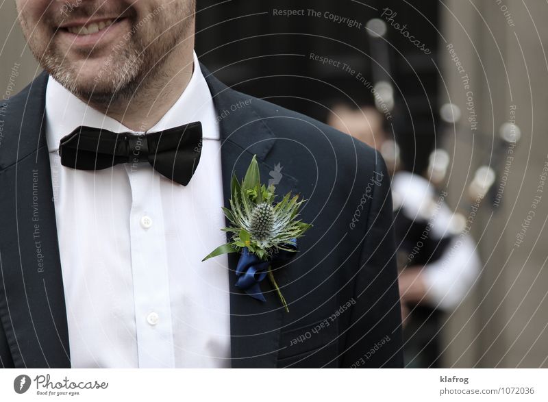 Scottish Wedding Thistle Feasts & Celebrations Masculine Man Adults Partner Facial hair 1 Human being 30 - 45 years Dance Music Bagpipes Piper Scotland Suit