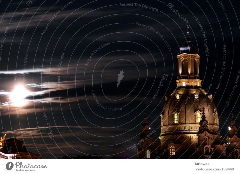 Dresden's best piece Clouds Moon Old town Landmark Monument Dark Historic Peace Religion and faith Past Moonlight Domed roof Renewal Frauenkirche Long exposure