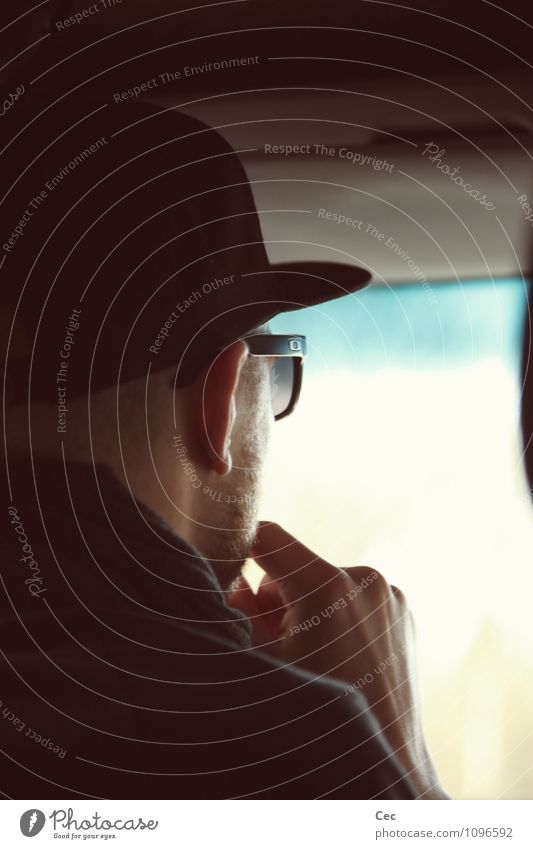dj Disc jockey Screen Projection screen Masculine Young man Youth (Young adults) Head Window Motoring Sunglasses Cap Looking Black Cool (slang) Concentrate