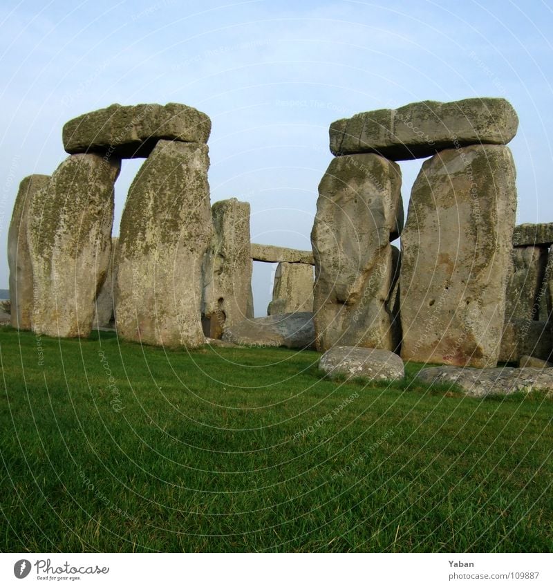 Time of the stones England Great Britain Stonehenge Stone Age Neolithic period Mystery Magic Puzzle Astronomy Astrology Landmark Twin Historic Monument
