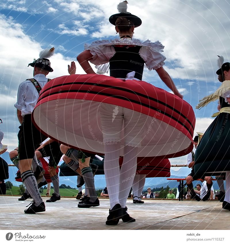 humming top Bavaria Traditional costume Dance floor Costume Folklore music Rotation Tuft of chamois hair Rieden Allgäu Blouse Rotate Beat Shorts Men's leg