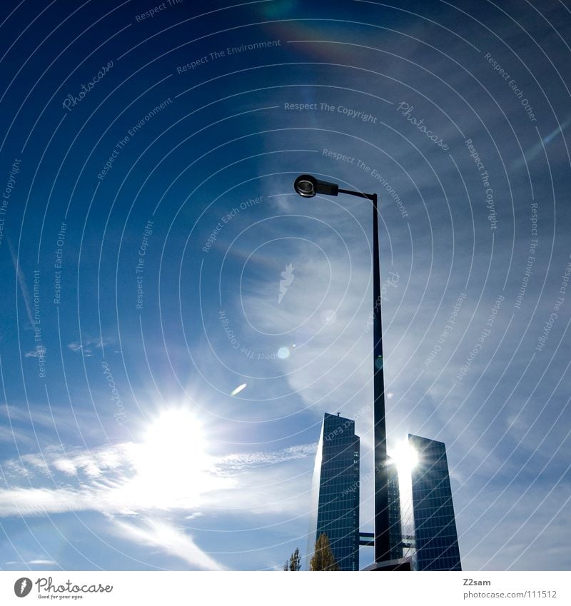 twins_05 High-rise House (Residential Structure) Building Lantern Geometry Sharp-edged Round Golf club Perspective Green Yellow Physics Dark Simple Style Town