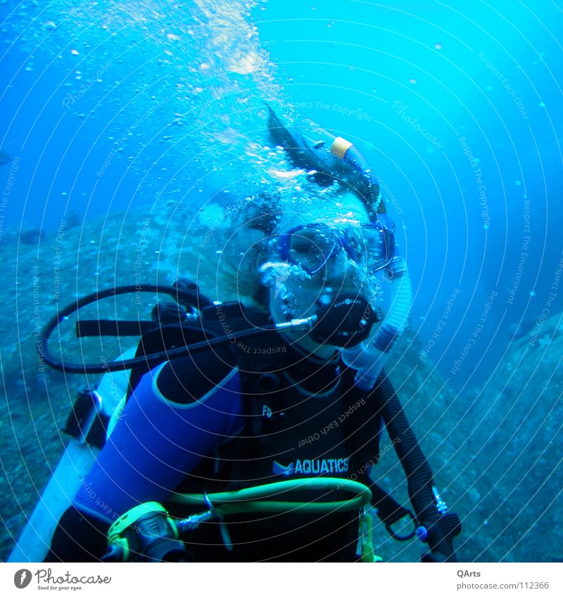 Diver with Bubbles III Shorty Water Ocean Lake Snorkeling Breathe Air Oxygen Coral Thailand Aquatics Sports Playing divergent diving bubbles sea blue underwater