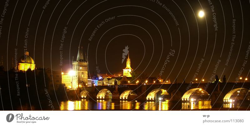 night owls Night Dark Mirror Prague Charles Bridge Black Surface of water Beautiful Visual spectacle Czech Republic Night shot Full  moon Arch Tourism