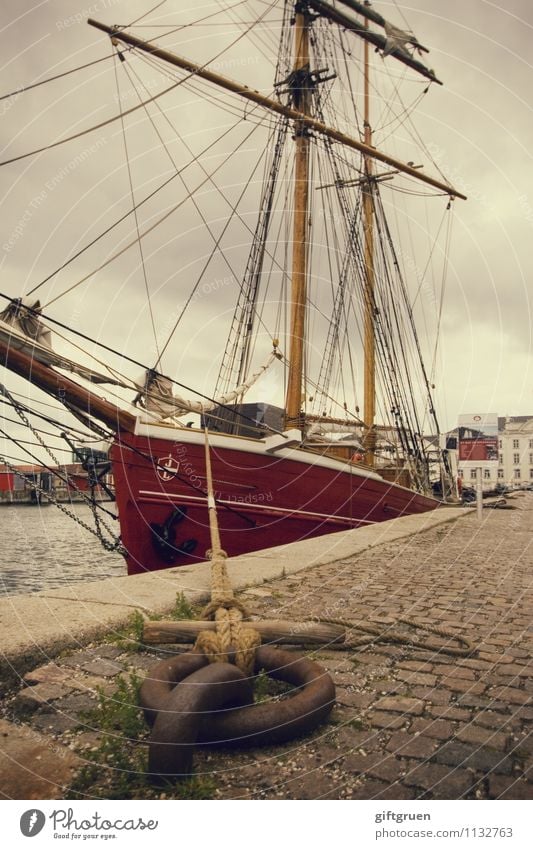 boat Harbour Dew Anchor ring Exterior shot Rope Maritime Navigation Deserted Close-up Colour photo Water mooring rope Detail Pole Sailboat Sailing Watercraft