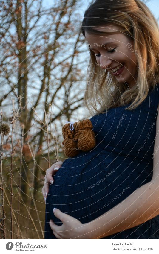 BABYBAUCH Baby bump 1 Human being 18 - 30 years Youth (Young adults) Adults Dress Blonde Touch To enjoy Smiling Laughter Esthetic Friendliness Happiness Healthy