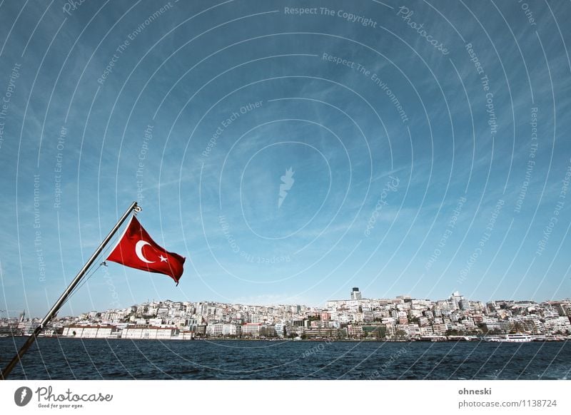 bosporus Water Cloudless sky Beautiful weather Coast Ocean Sea of Marmara Istanbul Turkey Town Port City Populated House (Residential Structure) Flag
