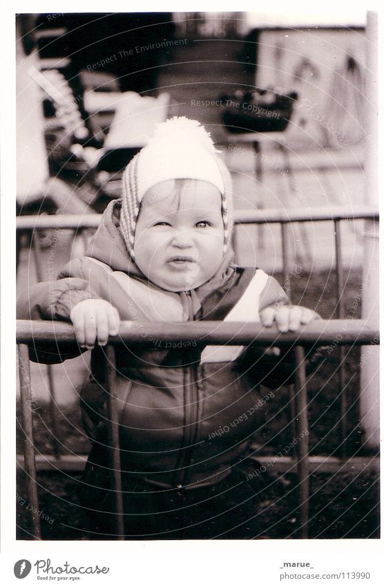 au_backe_! Small Diminutive Toddler Black White Grating Fence Cage Cap Wink Pinch Body fat Force Cheek Double chin Funny 1986 litte me marue Mary Former Garden