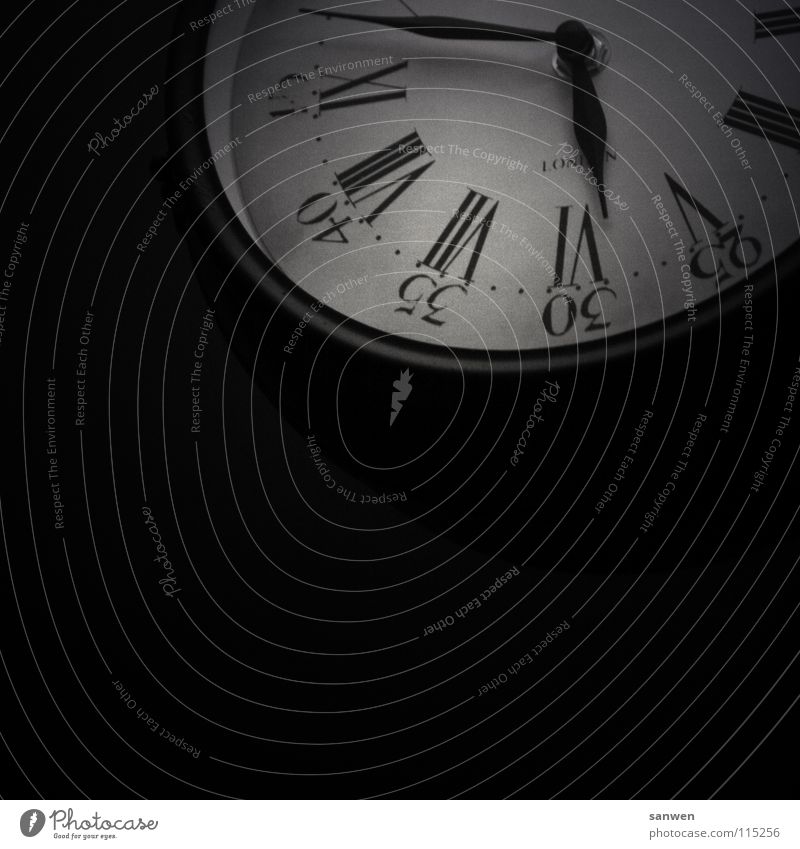 a piece of time Clock Wall clock London Digits and numbers Clock face Roman numerals Time Infinity Prompt Week Month Year Period of time Closing time