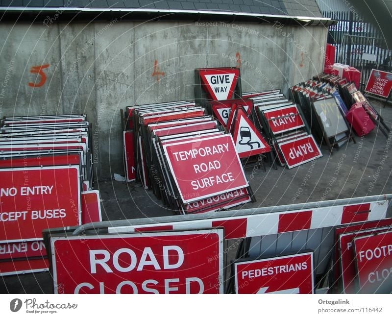 British road signs Signs and labeling Red England Street sign Transport Street signs Road closed pedestrians