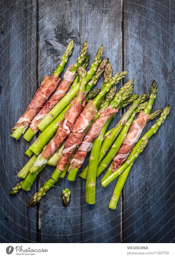 Green asparagus with ham Food Meat Vegetable Nutrition Lunch Dinner Buffet Brunch Organic produce Style Design Healthy Eating Barbecue (apparatus) Simple