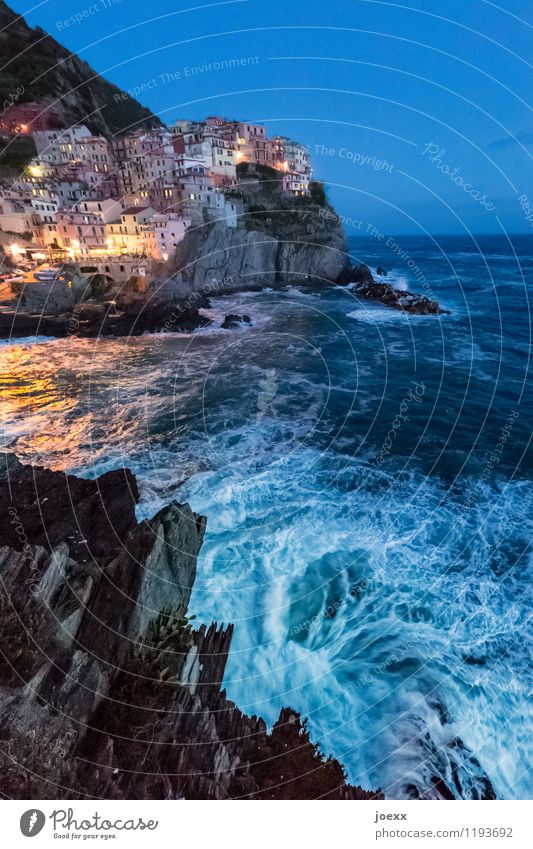 Un-Rest Tourism Landscape Water Cloudless sky Beautiful weather Waves Coast Ocean Manarola Italy Fishing village House (Residential Structure) Wall (barrier)