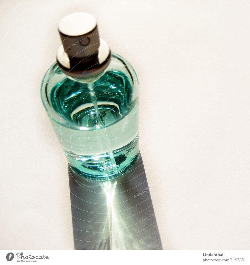 PERFUME Perfume Bathroom Blue Bottle Shadow Fragrance Odor smell flavor flavour
