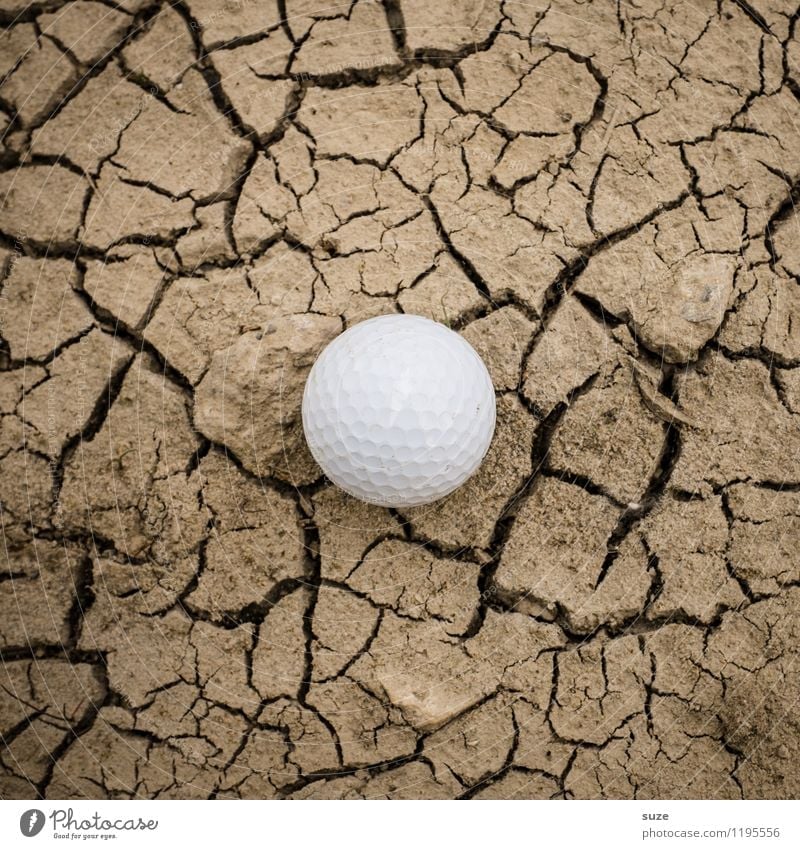 Missing place | Green Leisure and hobbies Playing Mini golf Sports Ball sports Golf Golf course Nature Earth Drought Desert Small Round Dry Brown White Thirst