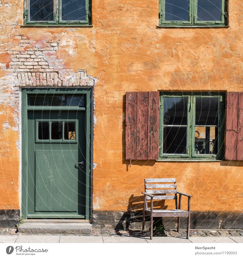 SUNPLACE Copenhagen Old town Manmade structures Building Architecture Wall (barrier) Wall (building) Facade Window Door Stone Wood Beautiful Yellow Green Chair