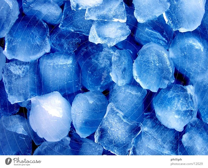 https://www.photocase.com/photos/12029-blue-icecubes-cold-express-train-background-picture-photocase-stock-photo-large.jpeg