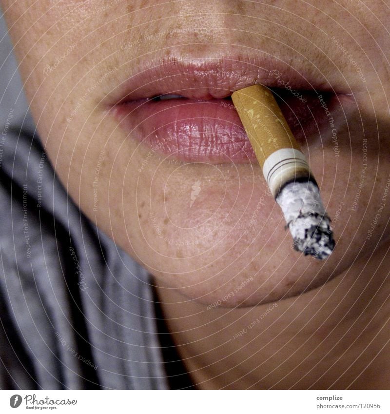 Smokers at last! Smoking Woman Cigarette Filter-tipped cigarette Freckles Nicotine Harmful substance Harmful to health Illness Mouth Cool (slang) Debauchery
