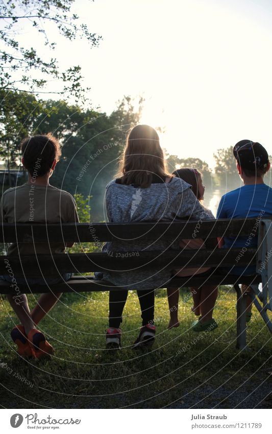 Together you're less alone Masculine Feminine Girl Boy (child) Infancy 4 Human being 3 - 8 years Child 8 - 13 years Tree Meadow Lakeside Relaxation Looking Sit