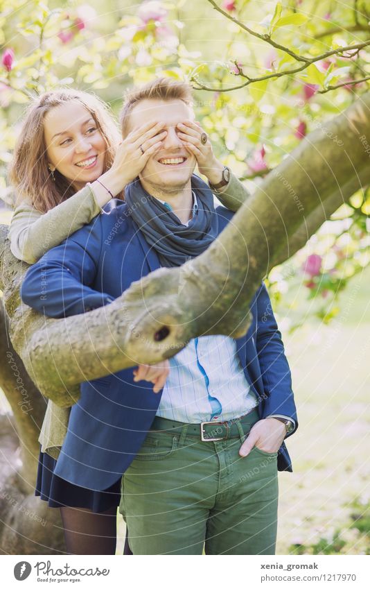Couple, Spring, Smile, Hug, Play, Flirt Lifestyle Beautiful Harmonious Human being Young woman Youth (Young adults) Young man Partner 2 Environment Nature Sun
