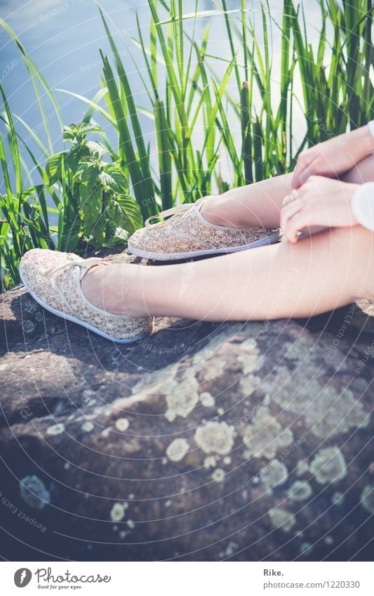 Sunny break. Vacation & Travel Trip Summer Summer vacation Human being Feminine Young woman Youth (Young adults) Legs Feet 1 13 - 18 years 18 - 30 years Adults