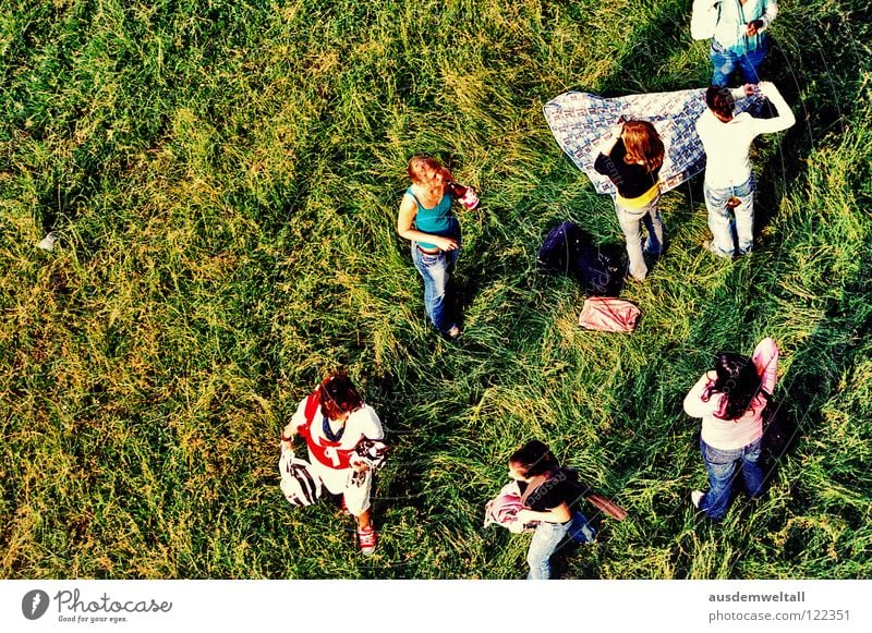 ::Group:: Meadow Grass Green Summer Physics Picnic Stand Bird's-eye view Woman Man Beautiful Multicoloured Human being Warmth Blanket Ball Duesseldorf Rhine
