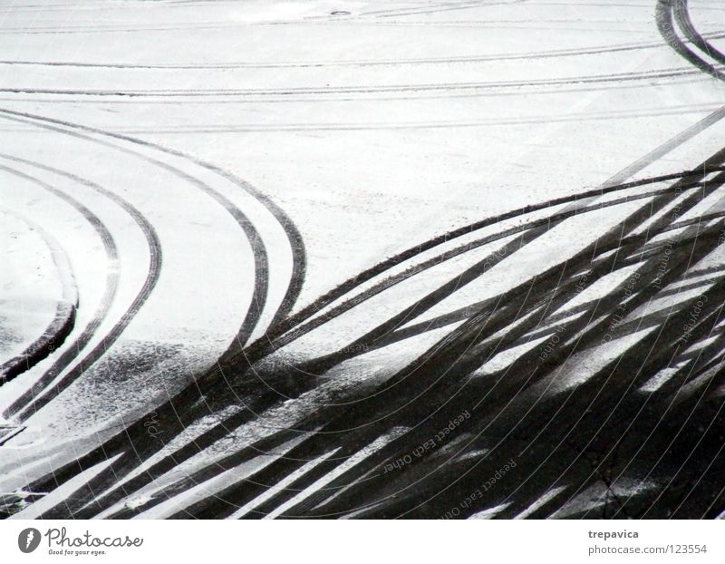 lanes Winter White Gray Cold Seasons Snow layer Snow track Tracks Winter maintenance program Driving Background picture Motoring Skid marks Traffic lane