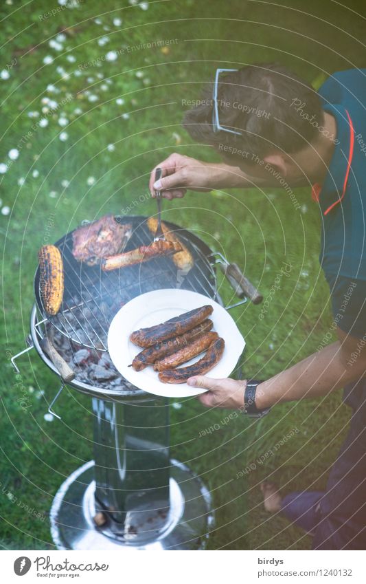 man's business Meat Sausage Corn cob Barbecue (event) Plate Leisure and hobbies Summer vacation Eating Feasts & Celebrations Man Adults Father 1 Human being