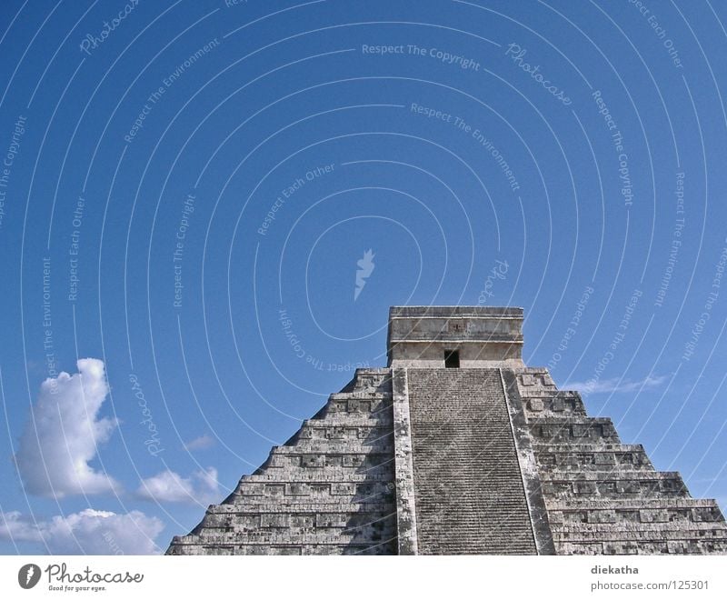 ladder to heaven Maya Chichen Itza Central America Culture Clouds Step Pyramid Astronomy Science & Research Honor Ascending Mexico wonder of the world Stairs