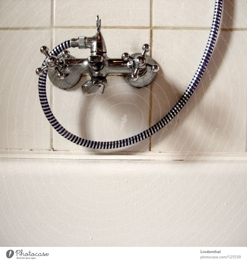 Cold showers Bathroom Hose Rotate Physics Hot Shower (Installation) Bathtub Warmth Water Tile shower faucet Tap