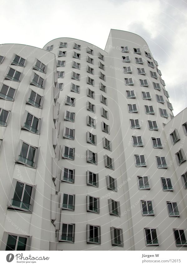 Gehry buildings, Düsseldorf House (Residential Structure) White Architecture new yard Duesseldorf window Tall high