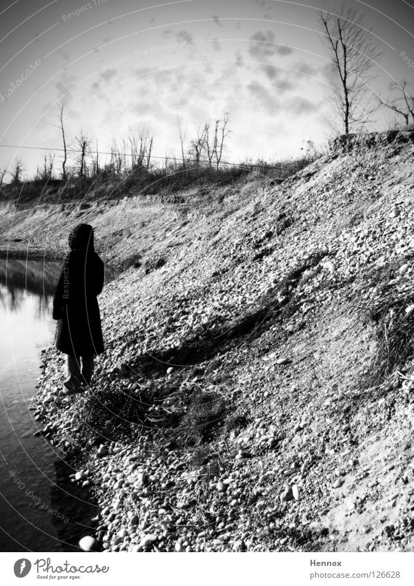 crime scene Lake Black Gray Woman Grief Mysterious Audacious White Autumn Distress Stone Minerals