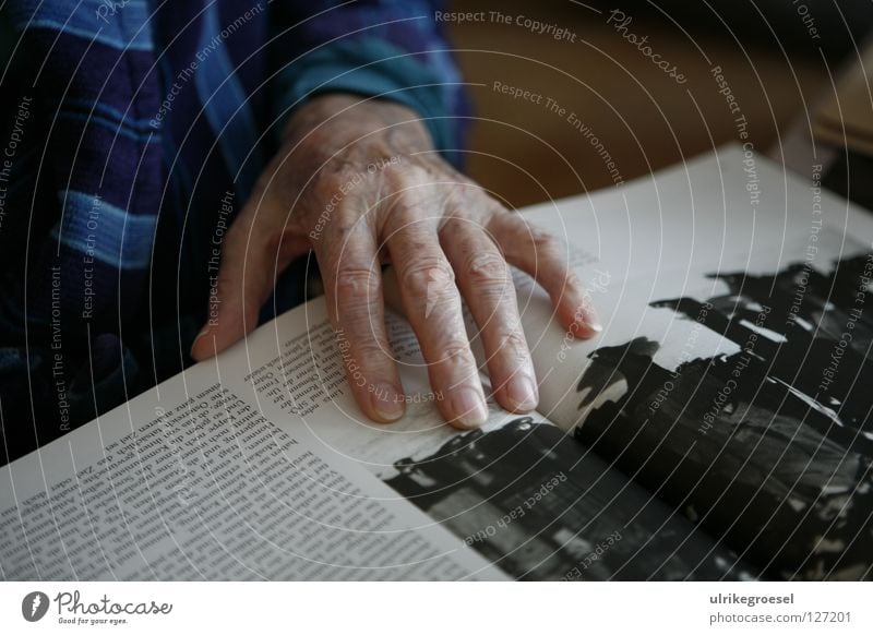 Grandfather's Hand Senior citizen War Repression Interior shot Peace Indicate read book Care of the elderly