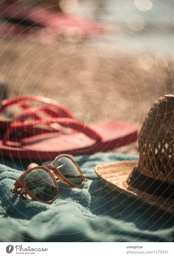 Strand-Gut! Healthy Vacation & Travel Tourism Far-off places Summer Summer vacation Sun Sunbathing Beach Ocean Island Waves Relaxation Straw hat Sunglasses
