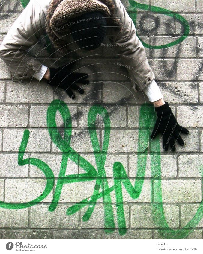 i spam you full Fellow Man Wall (building) Wall (barrier) Smoothness Spray Spray can Green Inscription Word Email Uninvited Bothersome Unintentional Hang Cap