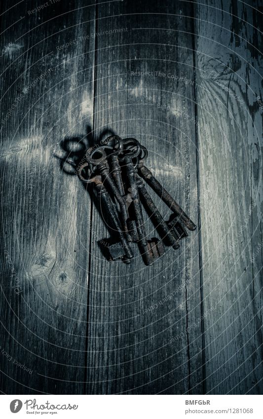 power of the keys Key Desk Hallowe'en Metal Retro Background picture Grunge Archaic Old fashioned Rust Penitentiary Convict Retirement Mysterious Safety