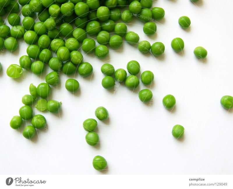 ...peas again Close-up Macro (Extreme close-up) Structures and shapes Food Vegetable Nutrition Organic produce Pot Design Healthy Kitchen Ball Metal Sphere