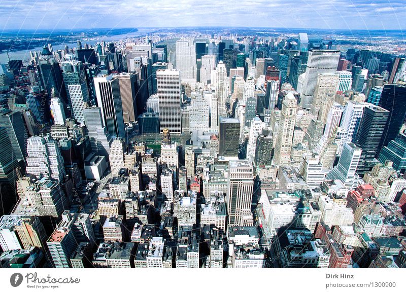 Manhattan II Capital city Downtown Overpopulated House (Residential Structure) High-rise Bank building Manmade structures Building Tourist Attraction Landmark